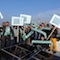 Mitarbeiter der Berliner Verbände haben sich dem bundesweiten Aktionstag gegen das Ausbremsen der Energiewende angeschlossen.