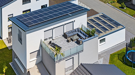 Neben Gewerbeunternehmen zeigen auch Privatpersonen verstärktes Interesse an Solar-Anlagen, so badenova. 