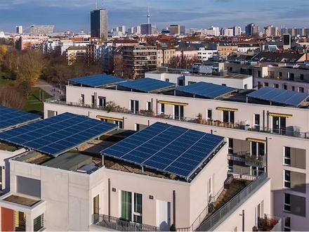 Der jetzt veröffentlichte Monitoring-Bericht Masterplan Solarcity Berlin für das Jahr 2023 zeigt, dass der Solarausbau in Berlin weiterhin wächst.