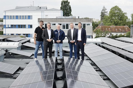 Auf dem Dach des Stadtservices befindet sich jetzt eine neue Photovoltaikanlage.
