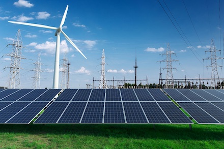 Die Stromerzeugung aus erneuerbaren Energien steigt um neun Prozent.
