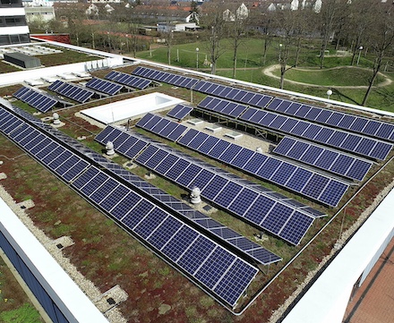 Auch in diesem Jahr wurde ein Großteil der Förderung des Programms KlimaBonus Karlsruhe für Photovoltaikanlagen beantragt.