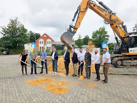 Spatenstich für neues Schalthaus: Stadtwerke Bayreuth investieren in das Stromnetz der Zukunft.