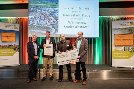 Die Hansestadt Stade ist für ihr Projekt zur klimafreundlichen Wärmeversorgung der historischen Altstadt mit dem Zukunftspreis „Klima kommunal 2024“ ausgezeichnet worden.