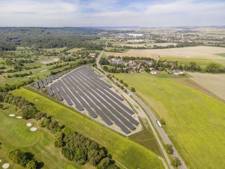 An einer PV-Anlage der Stadtwerke Schwäbisch Hall können sich Bürger beteiligen.